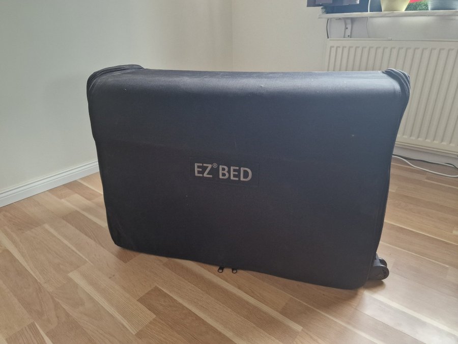 Ivation EZ-Bed Self Inflatable Double Air Mattress with Frame  Rolling Case