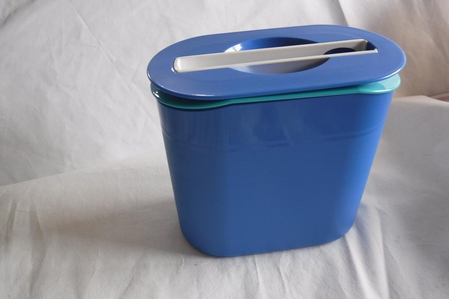 Oanvänd Tupperware ishink Preludio i blått och grönt