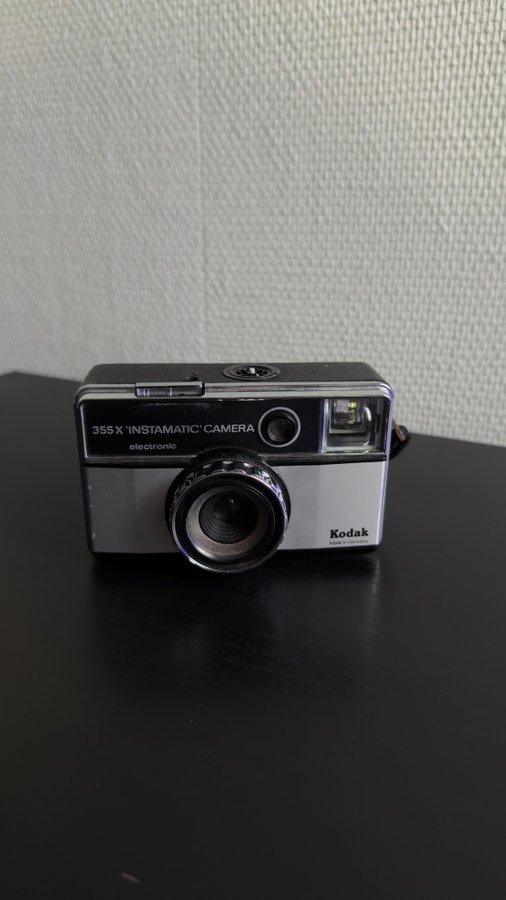 Kodak 355 X "INSTAMATIC" CAMERA electronic