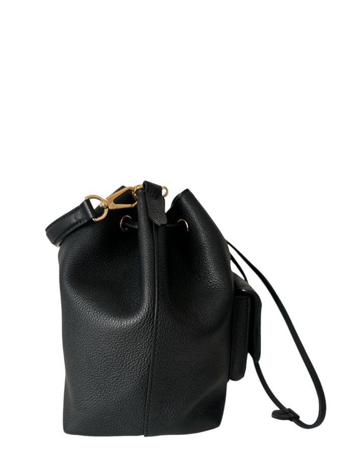 Louis Vuitton Lockme Bucket Noir MM Bag