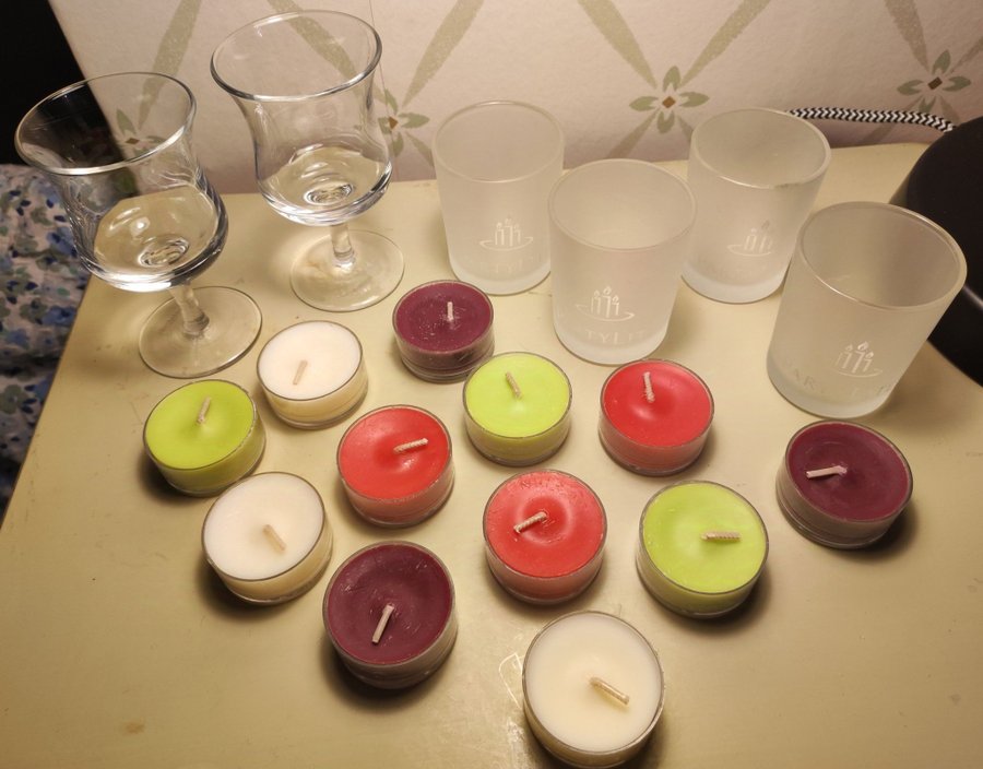 Partylite 6 st Ljushållare + 12 blandade Teljus i doft