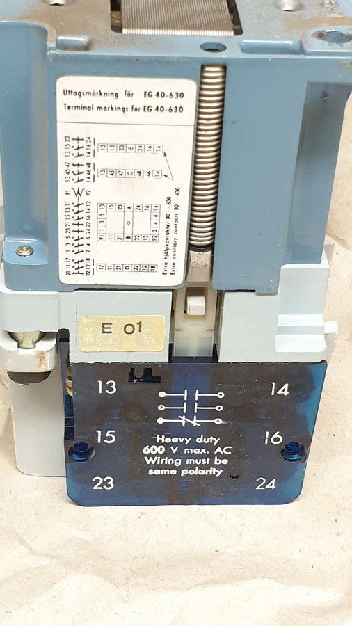 Kontaktor 3-Fas EG 40-1 ASEA klarar 35kW eller 45A med hjälpbrytare