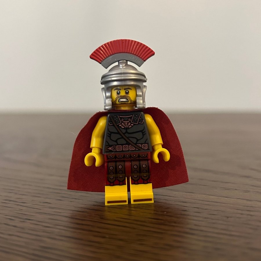 LEGO Collectible Minifigures Series 10: Roman Commander