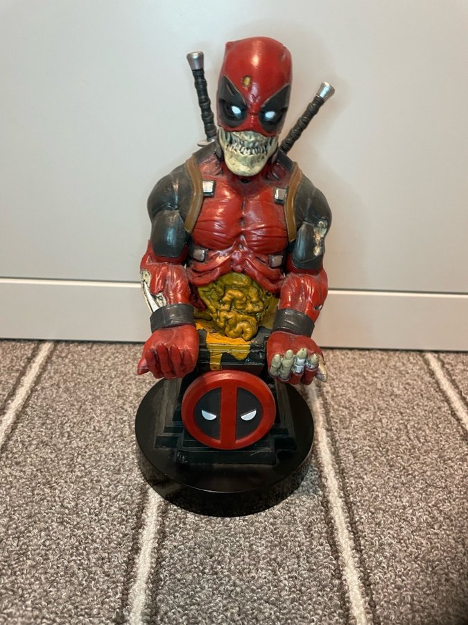 Deadpool mobilhållare/staty