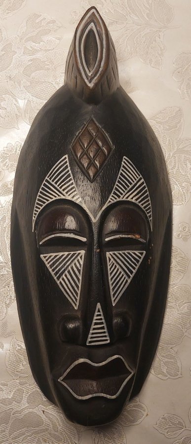 Afrikansk trämask