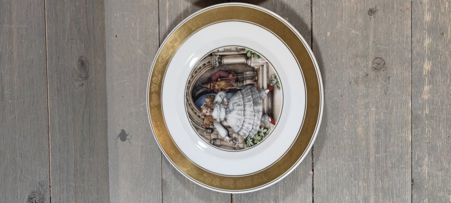 2 TALLRIKAR - ROYAL COPENHAGEN - THE HANS CHRISTIAN ANDERSEN PLATES