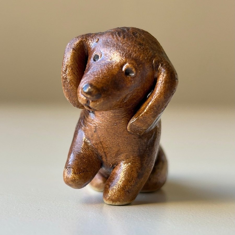 RUT-CARLA LANDSTRÖM - Rutebo Leksand - Hund tax figurin miniatyr - UTROP 1KR