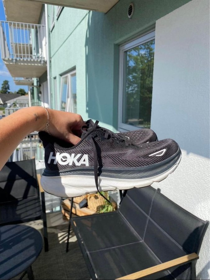 Hoka Clifton 9W Löparskor Dam Svart