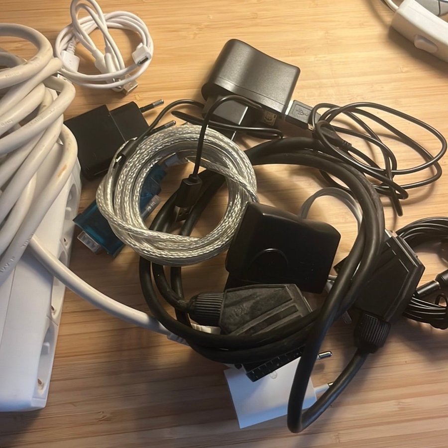 A little lot of electronics chargers