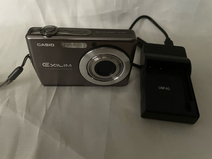 Casio Exilim EX-Z700, 7,2 MP Digitalkamera