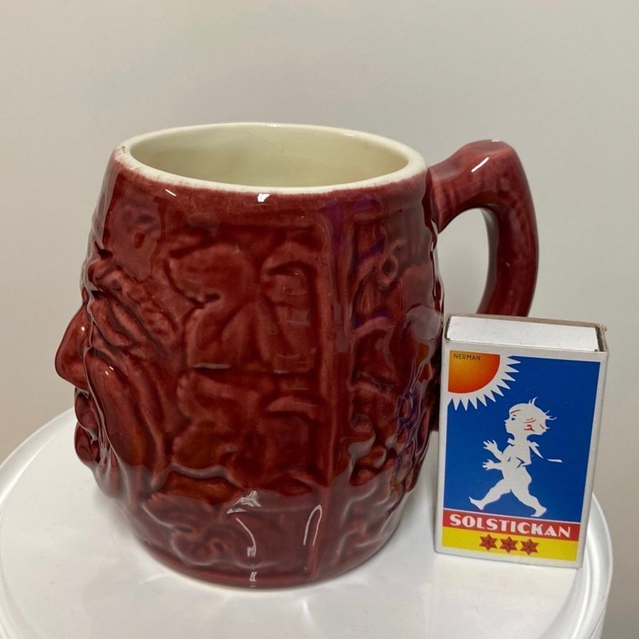 Mugg Tyskland Tasse Germany vinröd relief keramik retro tekopp chokladkopp