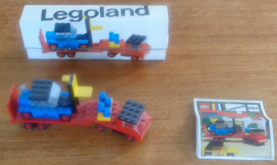 Låglastare med gaffeltruck Lego Nr 684 från 1972