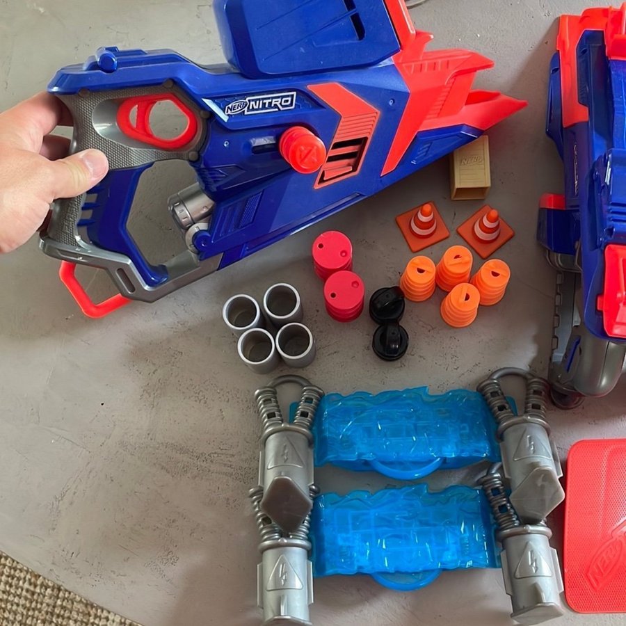 Nerf Nitro - Set med bilar och tillbehör