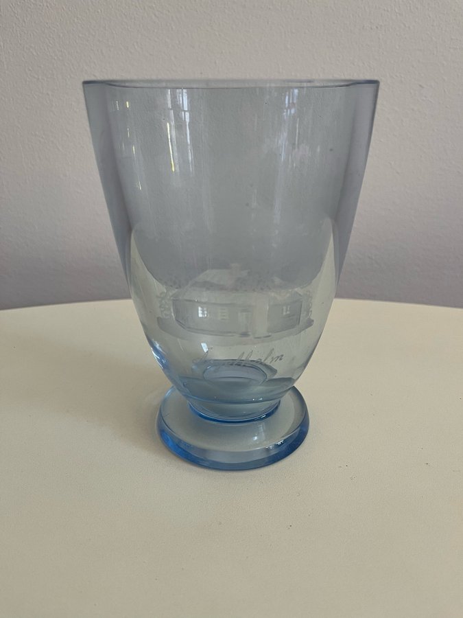 Glas med gravyr "Ängelholm"