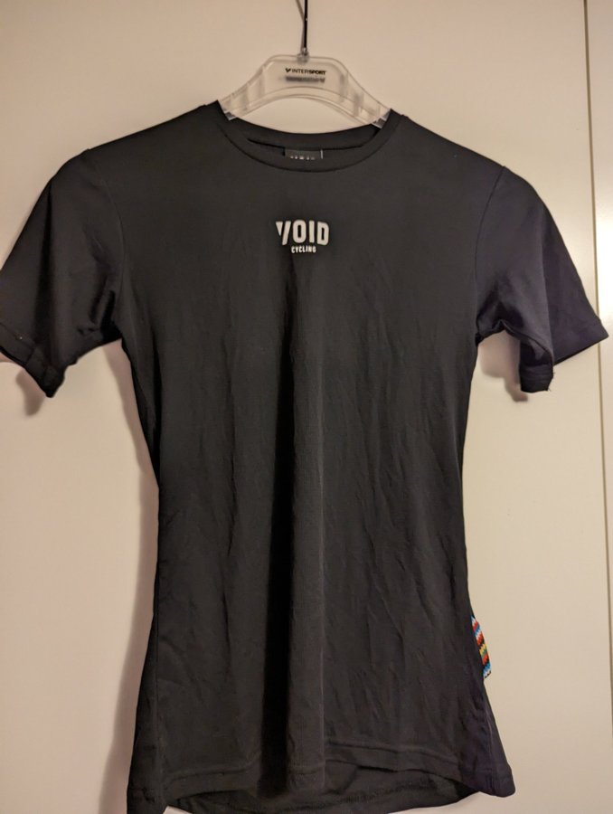 Ny cykeltröja Void - kortärmad performance tee M i färgen black i storlek S