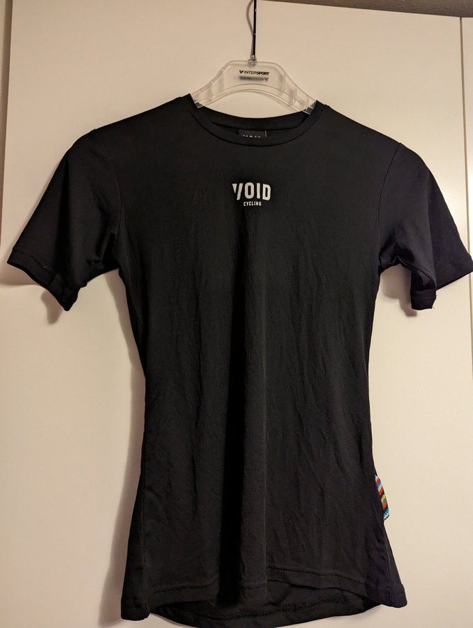 Ny cykeltröja Void - kortärmad performance tee M i färgen black i storlek S