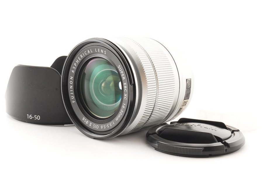 NEW NY Oanvänt Fujifilm Fujinon XC 16-50 mm F 3.5-5.6 OIS II Silver Black Hood