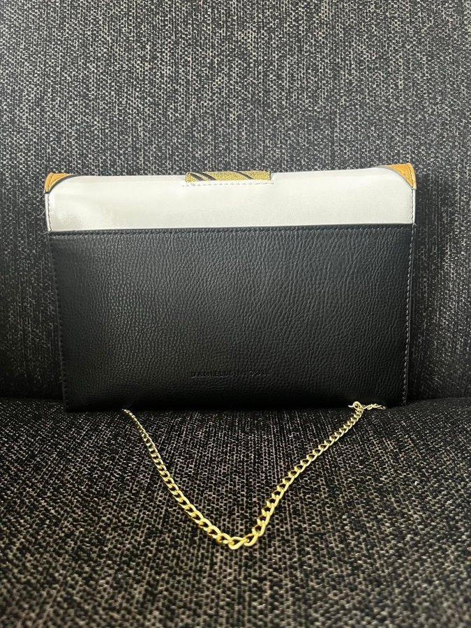 Hufflepuff väska, Danielle Nicole uniform clutch bag