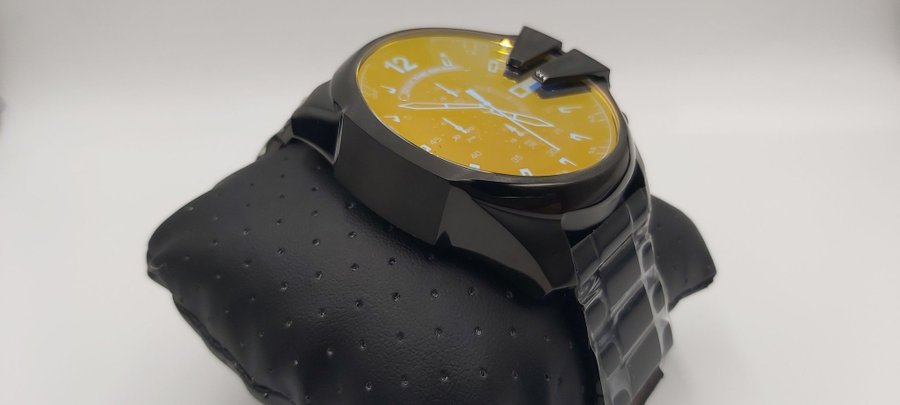 Diesel Mega achief herenhorloge nieuw