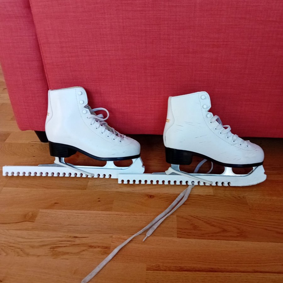 Roces Ice Skates Size EU 35