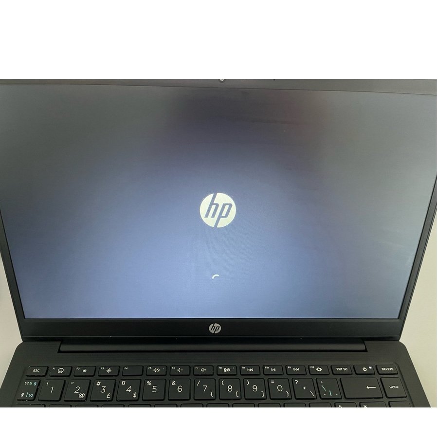 HP Laptop 14 Fungerar utmärkt