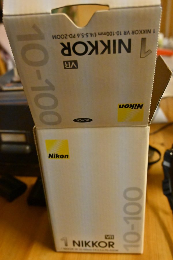 Nikon 1 NIKKOR 10-100mm VR Objektiv f4,5-5,6 pd-zoom