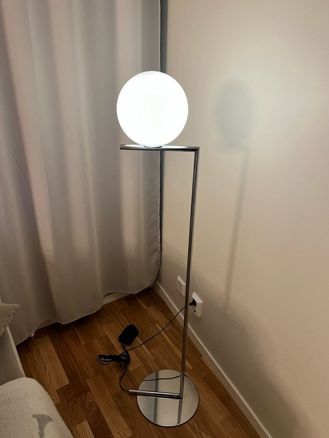 Golvlampa Flos IC lights F1