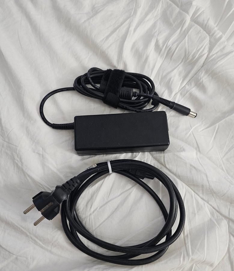 HP 90W Laptop Adapter