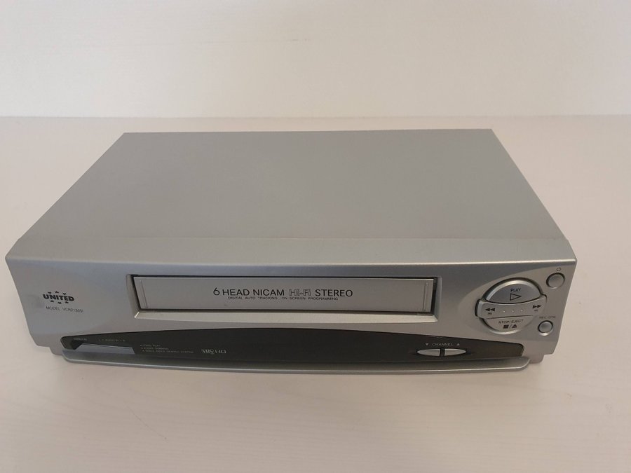 UNITED VCR2130SI