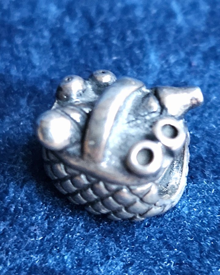 Smycke Charm Berlock Korg med frukt . Pandora ALE 925