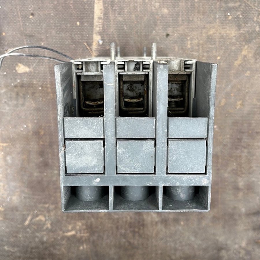 Circuit Breaker 250A