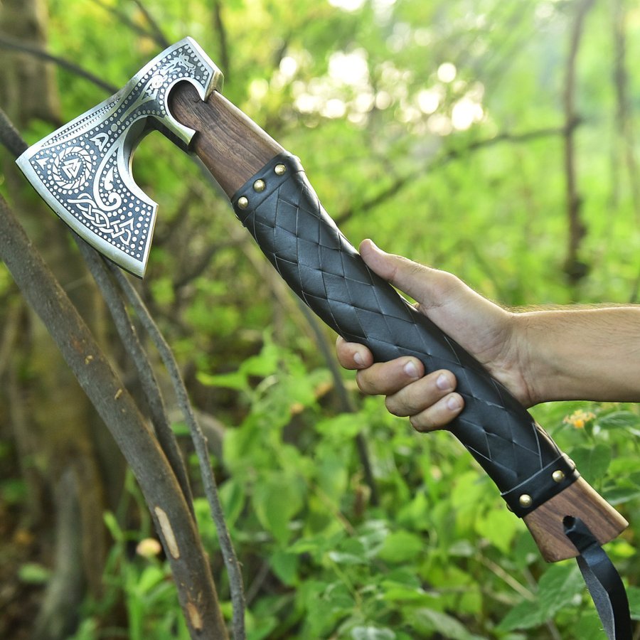 Viking Handgjorda Yxa, Axe