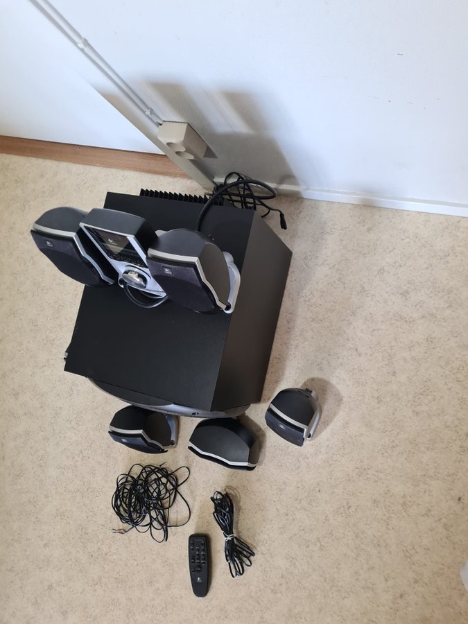 Logitech Z5500 - Surroundsystem/ Hemmabio