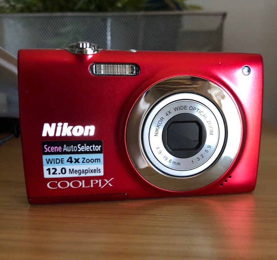 Nikon Coolpix S2500