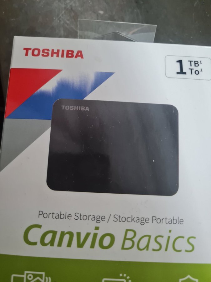 Toshiba portable storage canvio basics