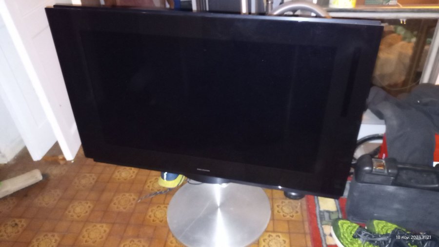 Bang  Olufsen Beovision 7-32