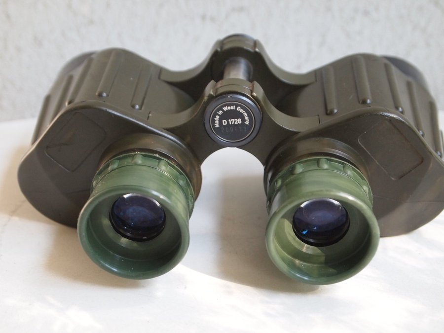 Hensoldt /Zeiss Fernglas FERO D16 8x30, army - binoculars for hunters or outdoor