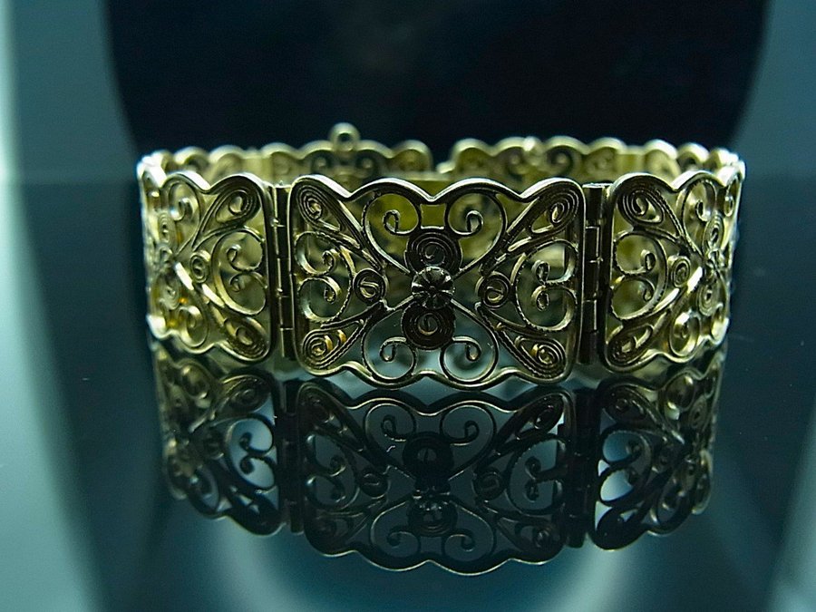 FILIGREE ARMBAND ANTIK OMkring 1920./FILIGRAN ARMBAND ANTIK UM 1920.