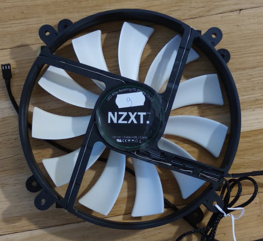 NZXT FS-200RB-OLED 200mm fläkt