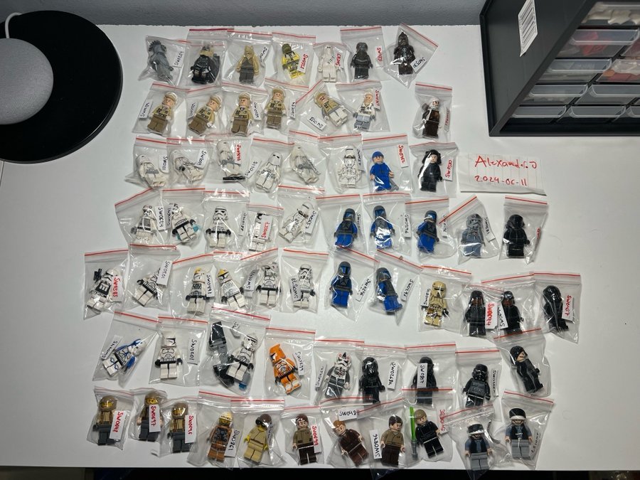 64 Kompletta LEGO Star Wars minifigurer