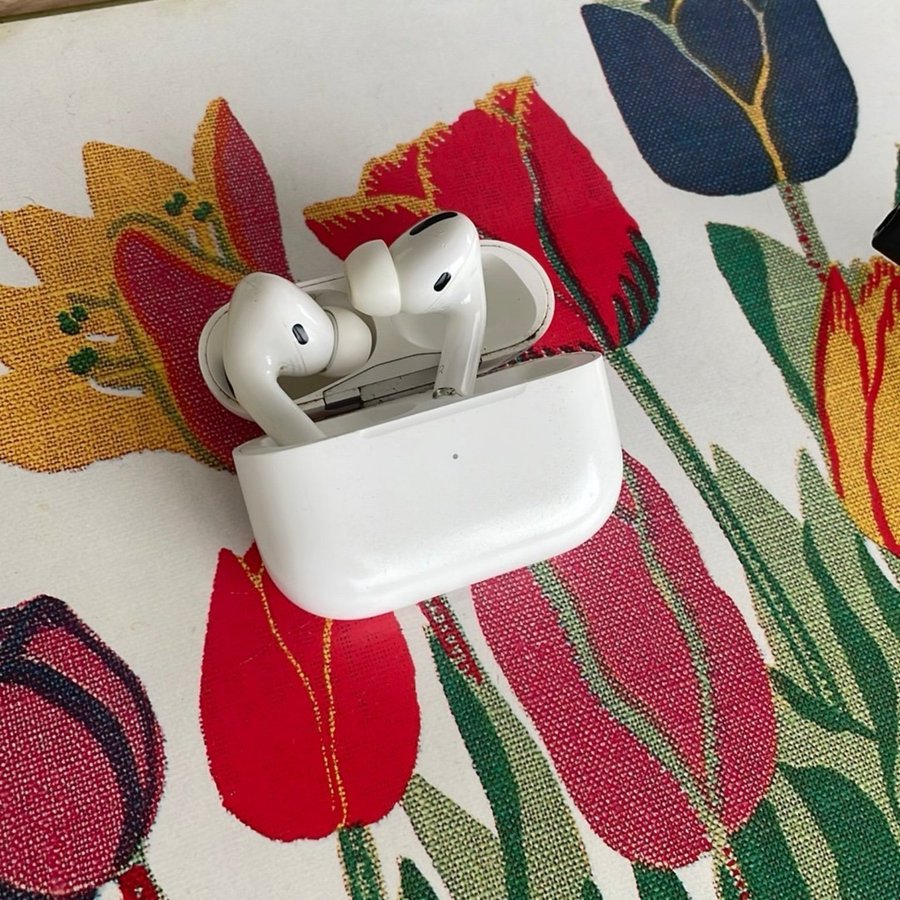 Apple AirPods Pro första generationen