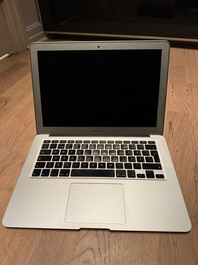 MacBook Air 13 tum, tidigt 2015