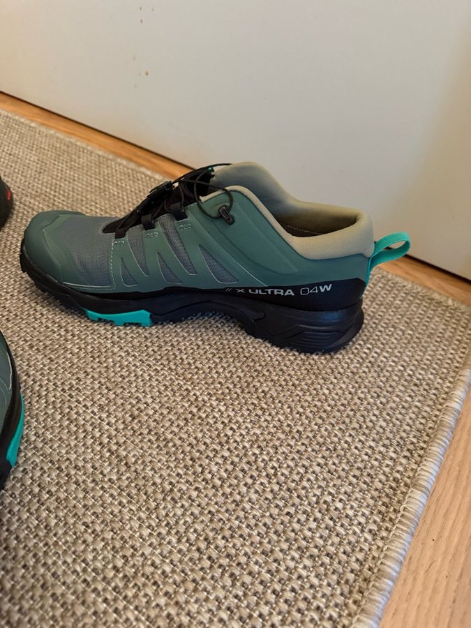 Salomon X Ultra 4 Vandringskängor Grön 40