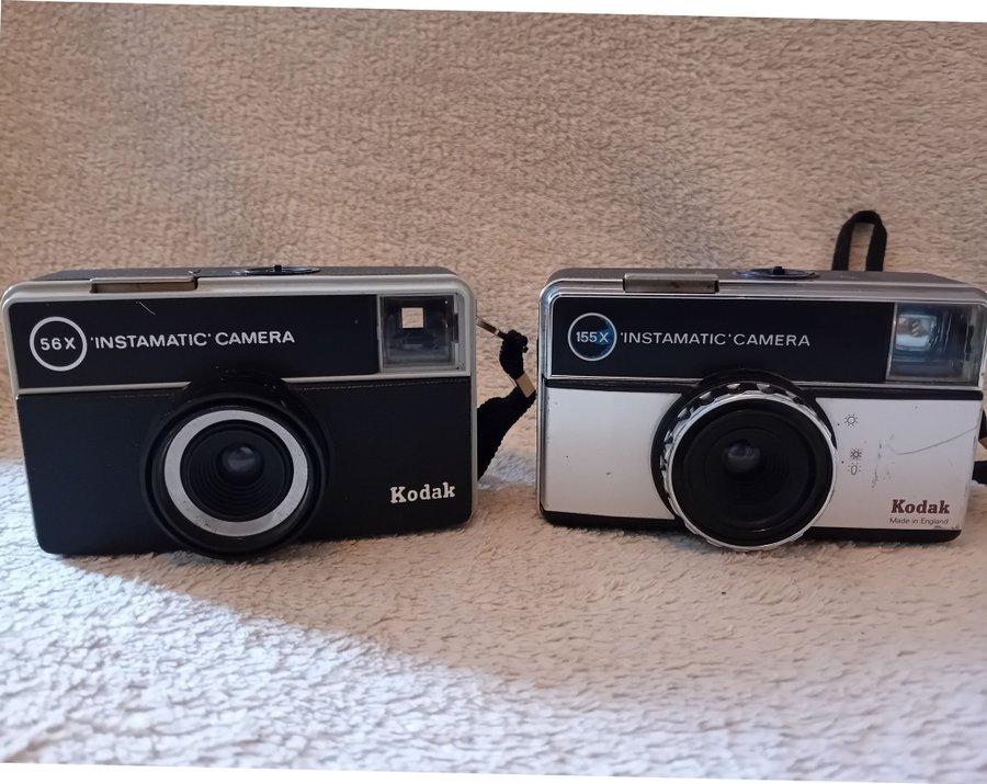 2 st Kodak Instamatic kameror en 56× och en 155×