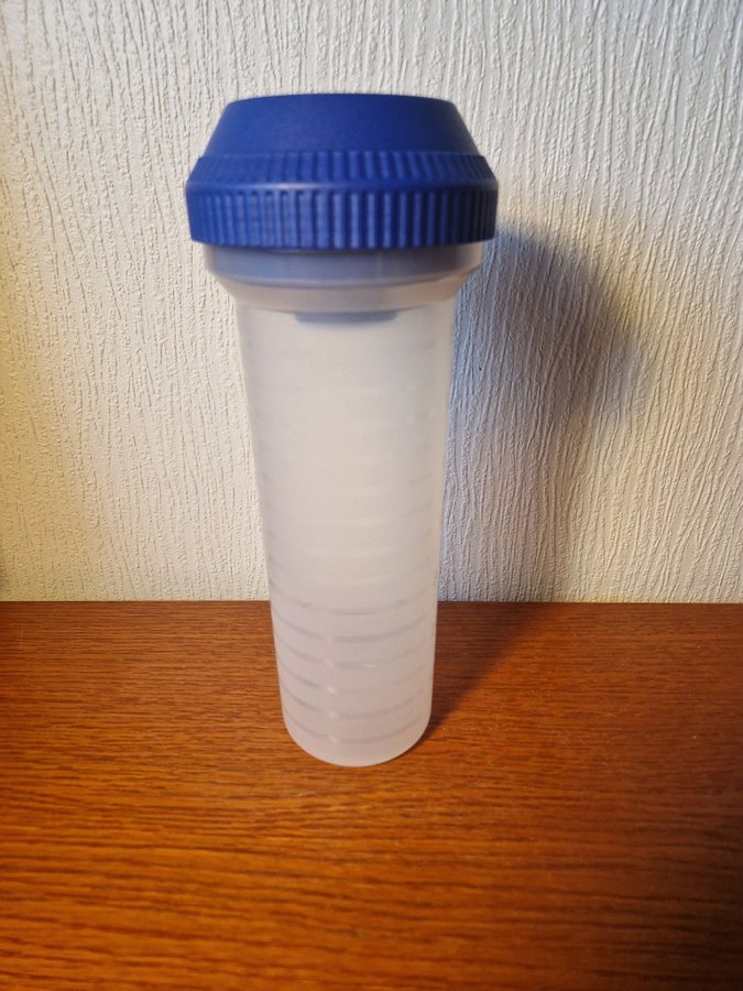 Tupperware shaker 750 ml