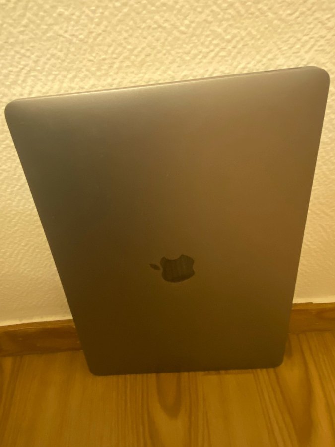 MacBook air Retina (separat använt)