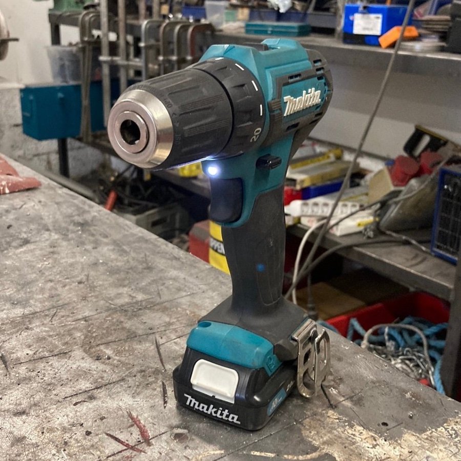 Makita DF333D Skruvdragare