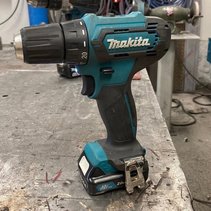 Makita DF333D Skruvdragare