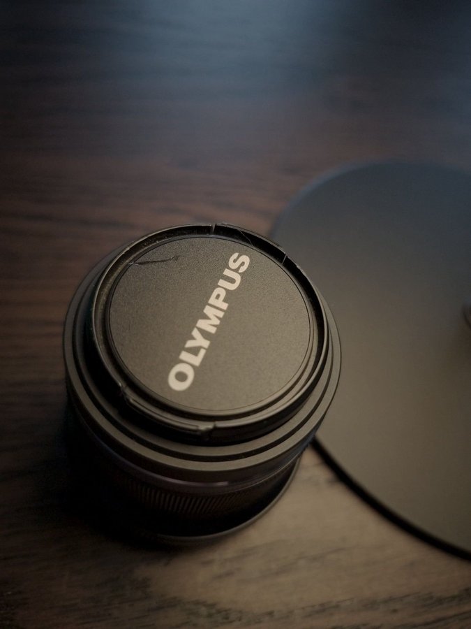 Olympus 45mm 1.8 MFT Lens