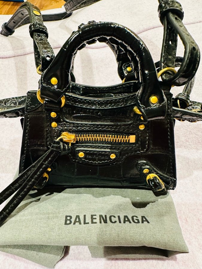 Balenciaga classic super nano